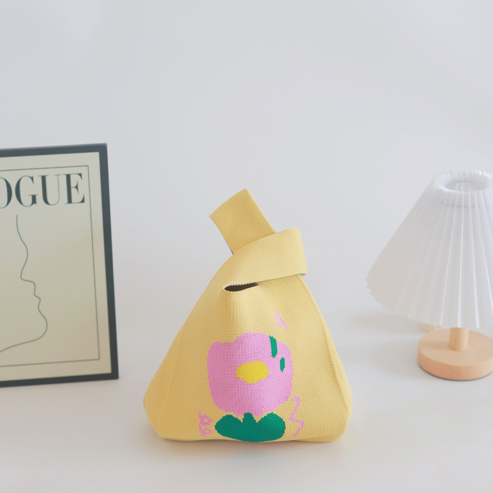 Women's handbags, knitted bags, tote bags, bucket bags, woven bags, women's bags, vest bags, simple bags, souvenirs